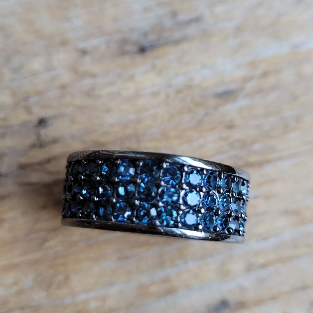 Coach Vintage Pave Black Blue Swarovski Mini Crystals Band Ring 7 - Picture 4 of 5